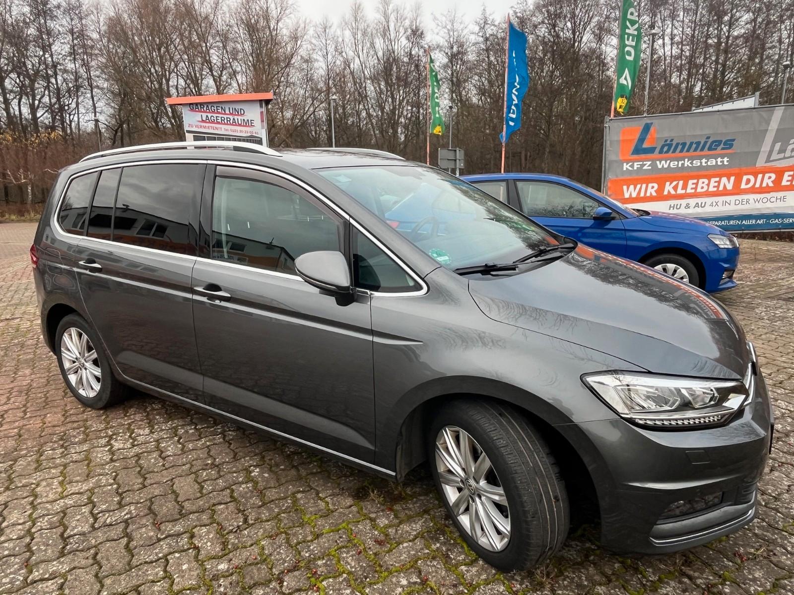 Volkswagen Touran Highline BMT  1.Hand,Panorama,Hängerzug
