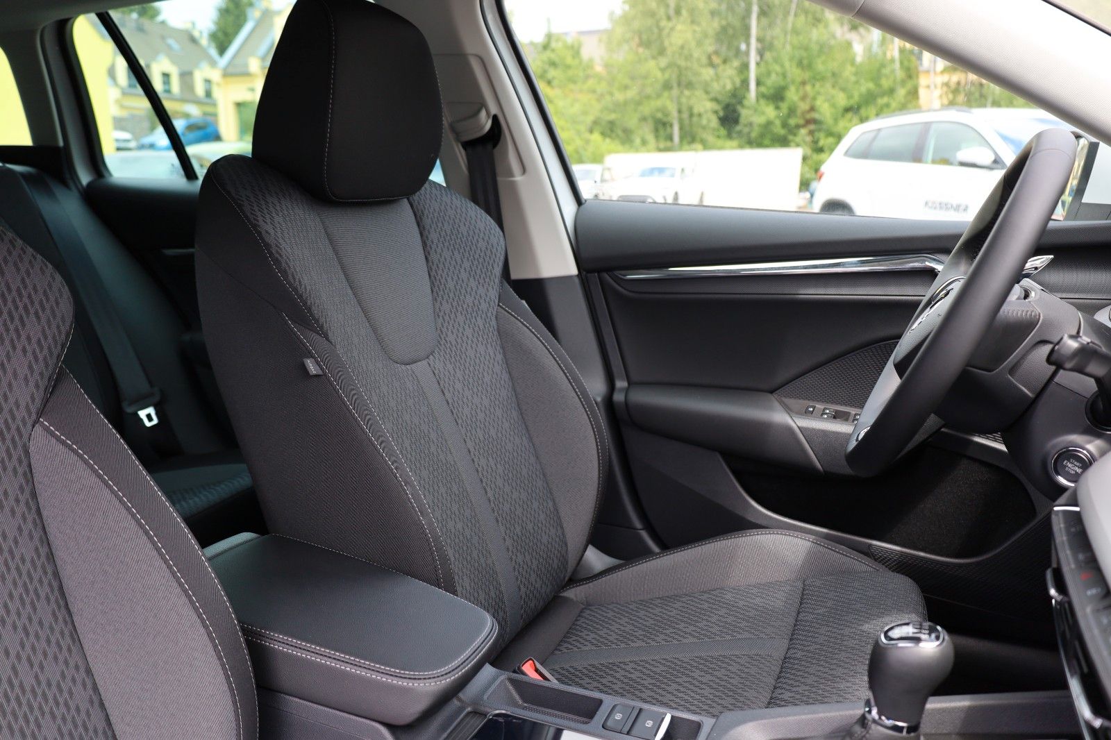 Fahrzeugabbildung SKODA Octavia Combi Style *AHZV Schwenkb. *beheiz.WSS
