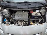 Toyota Yaris 1,0-l-Dual-VVT-i - - Toyota aus 2011