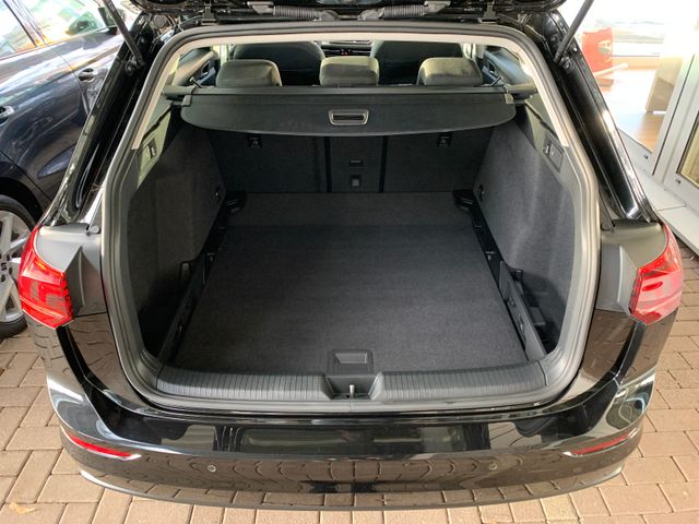 Golf VAR 1.5 eTSI 150PS Life NAV/APP/ACC/RFK/LED