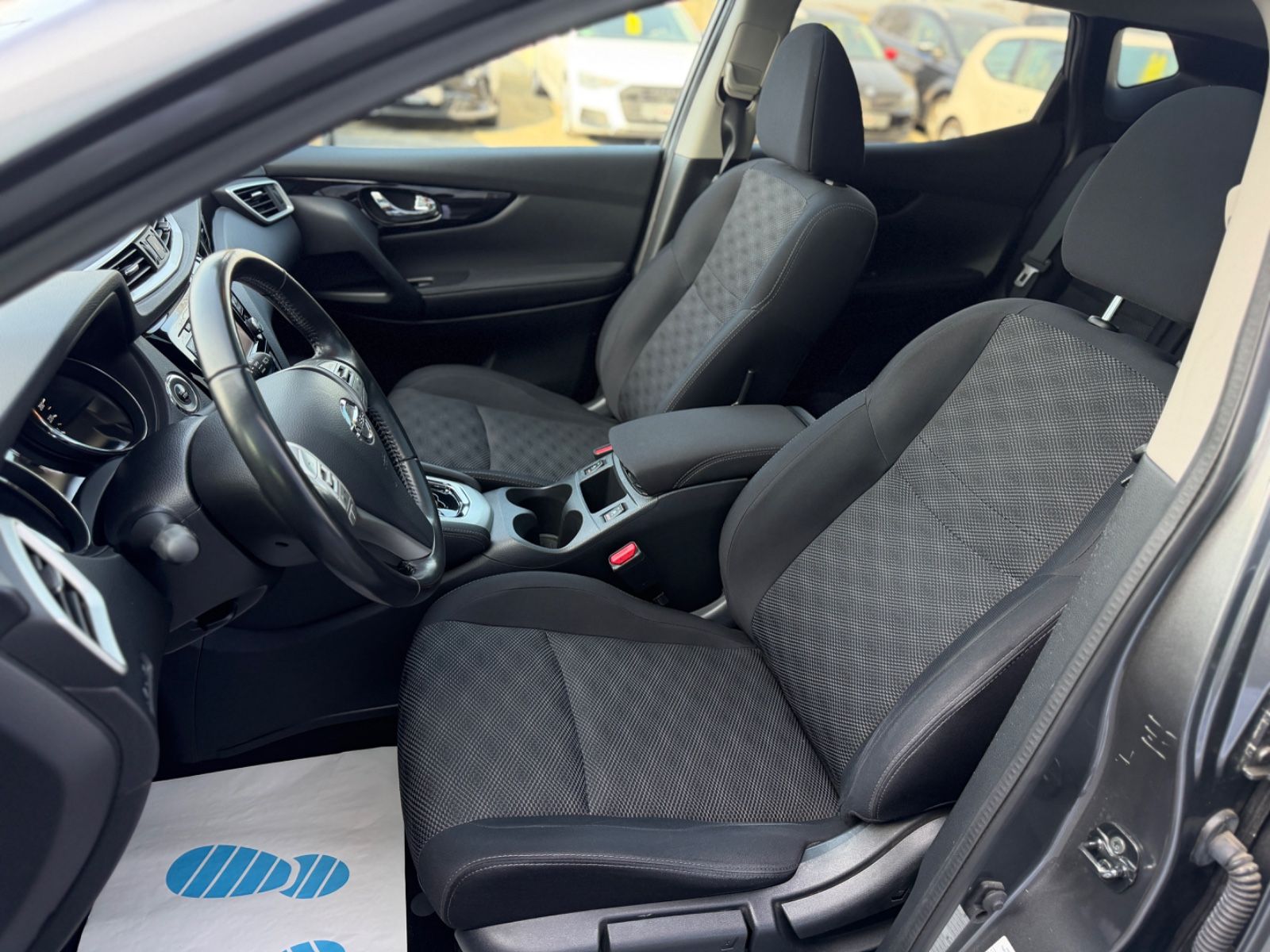 Qashqai N-Connecta 1.2 Autom. Navi Pano