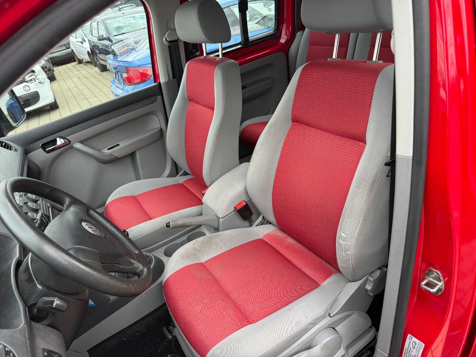 Volkswagen Caddy 2009 — photo 6