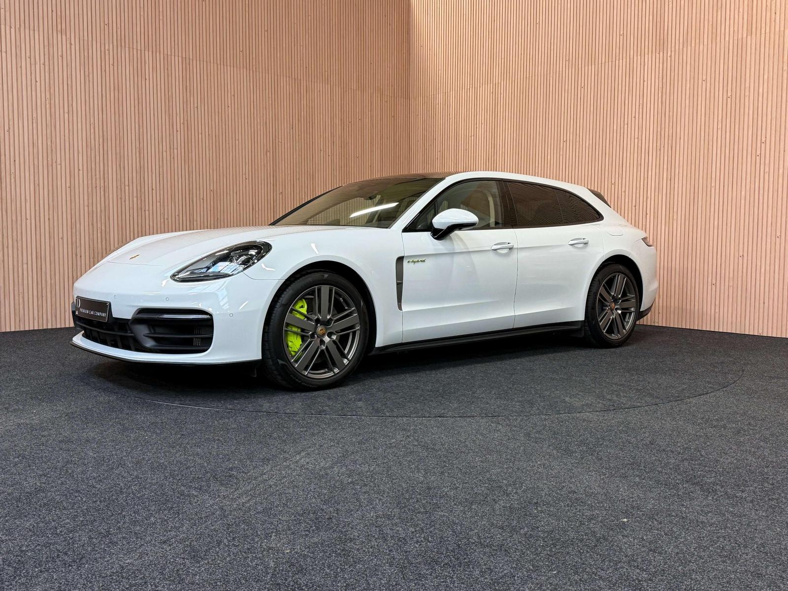 Porsche Panamera Panamera 4 E-Hybrid Sport Turismo Plati