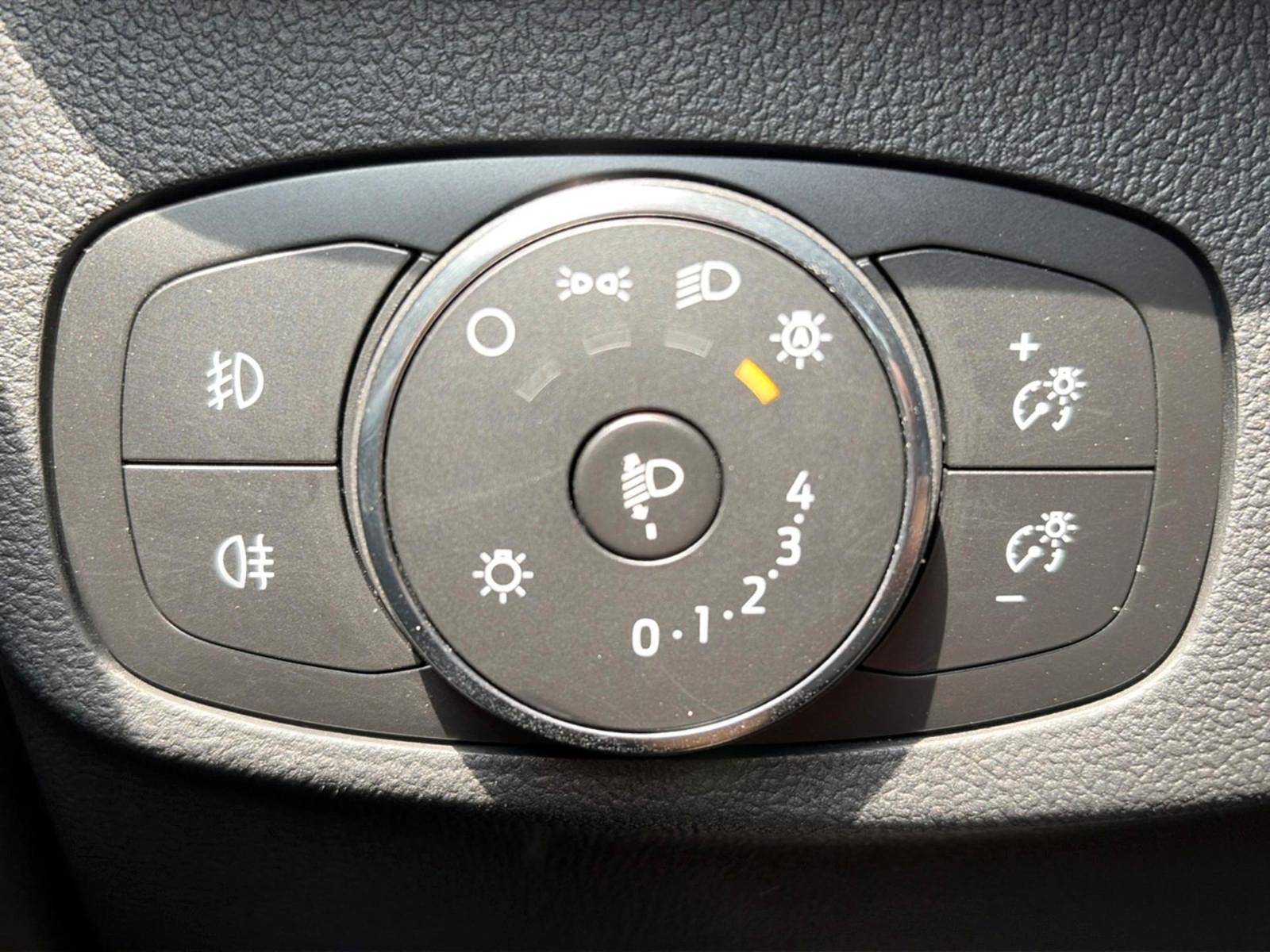 Ford Focus Titanium Navi+*LED*130 Focuse vorhanden***, миниатюра 24