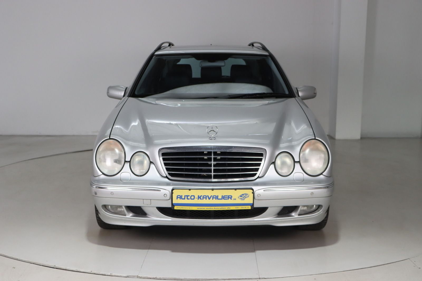Fahrzeugabbildung Mercedes-Benz E 280 T 4MATIC AVANTGARDE * Xenon * HU/AU 01.27