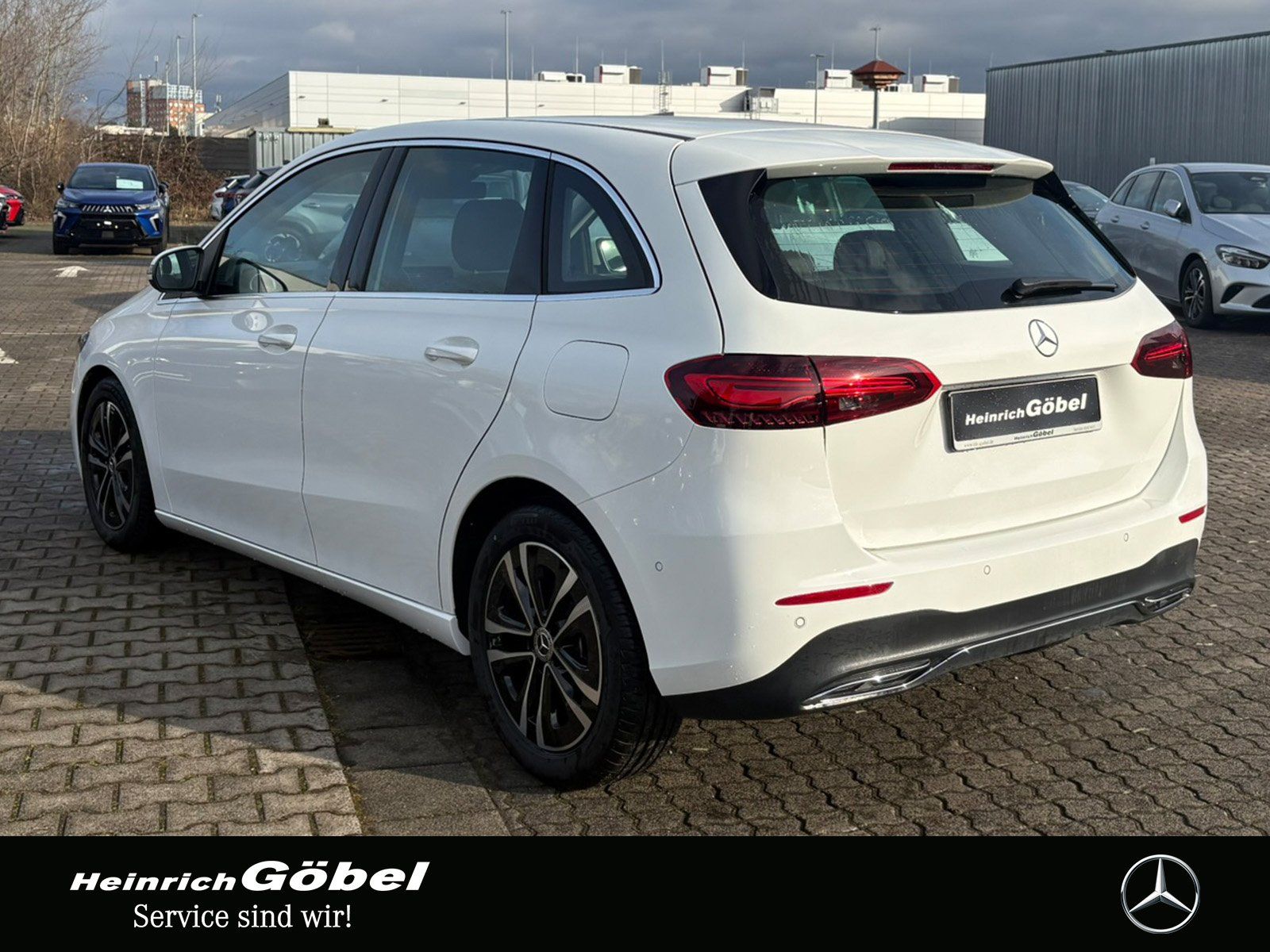 Fahrzeugabbildung Mercedes-Benz B 180 PROGRESSIVE*FAP*APPLECAR-PLAY*KAMERA*DISTR