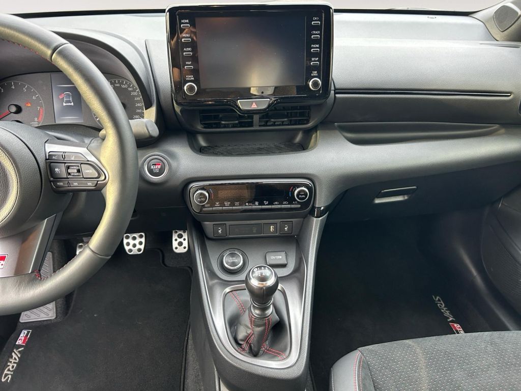 Fahrzeugabbildung Toyota GR Yaris mit High-Performance-Paket