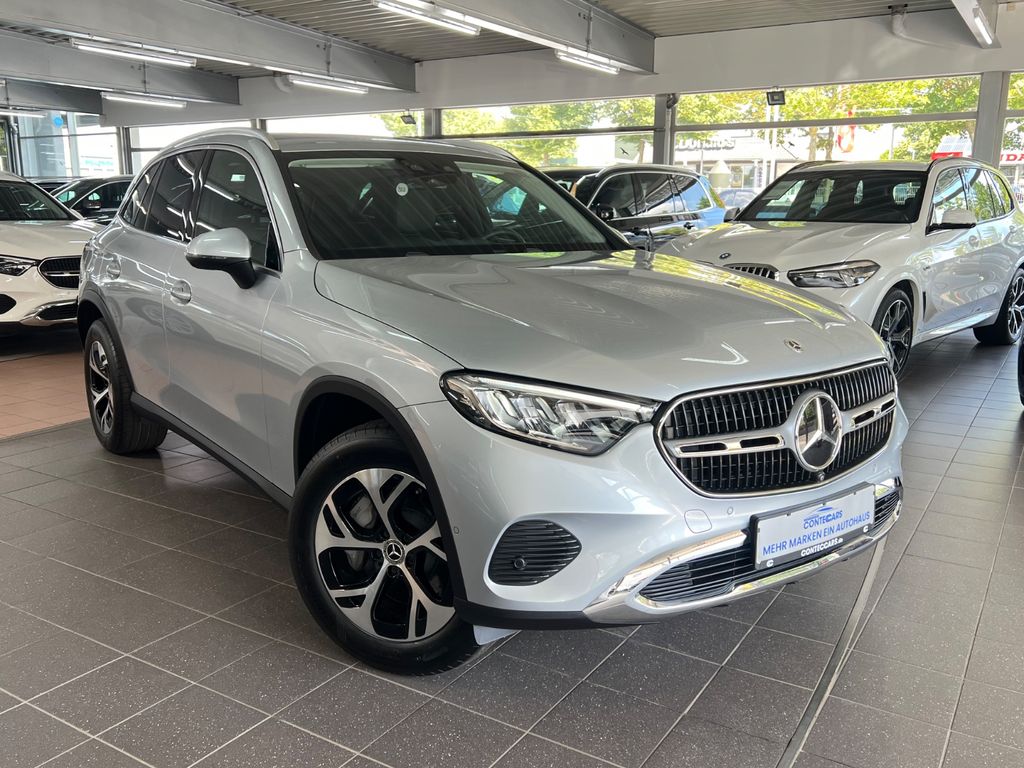 Image of Mercedes-Benz GLC 300