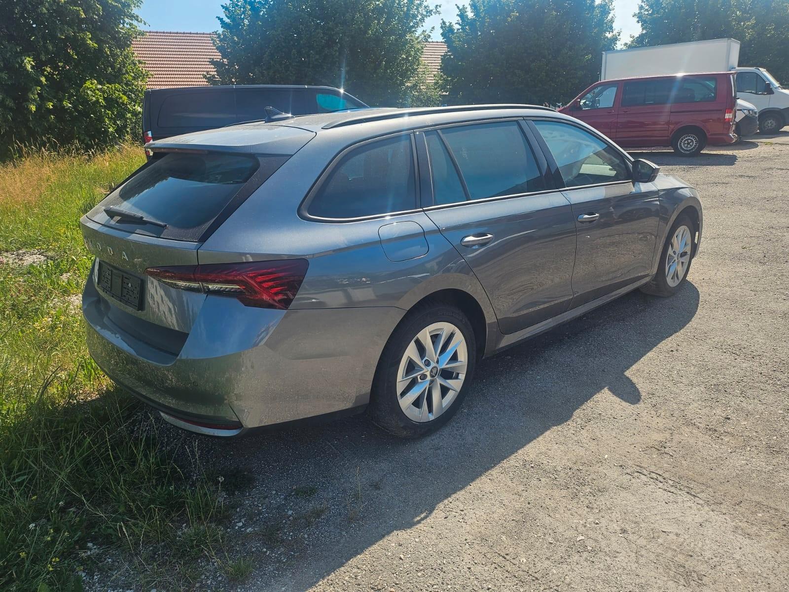 Skoda Octavia Combi 1.5 TSI mHEV 110 kW Selection