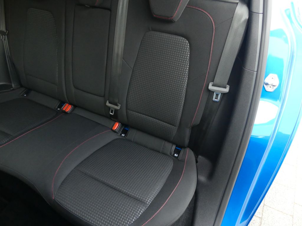 FORD Focus Lim. ST-Line X*ACC*Kamera* FORD Focus Lim. ST-Line X*ACC*Kamera*
