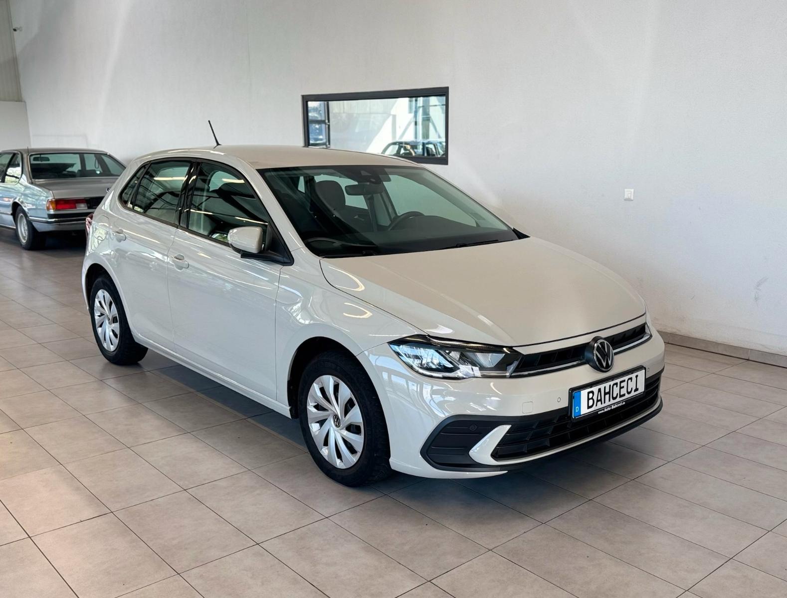 Volkswagen Polo VI 1,0L Life*1 Hand*PDC*Apple/Android*Klima