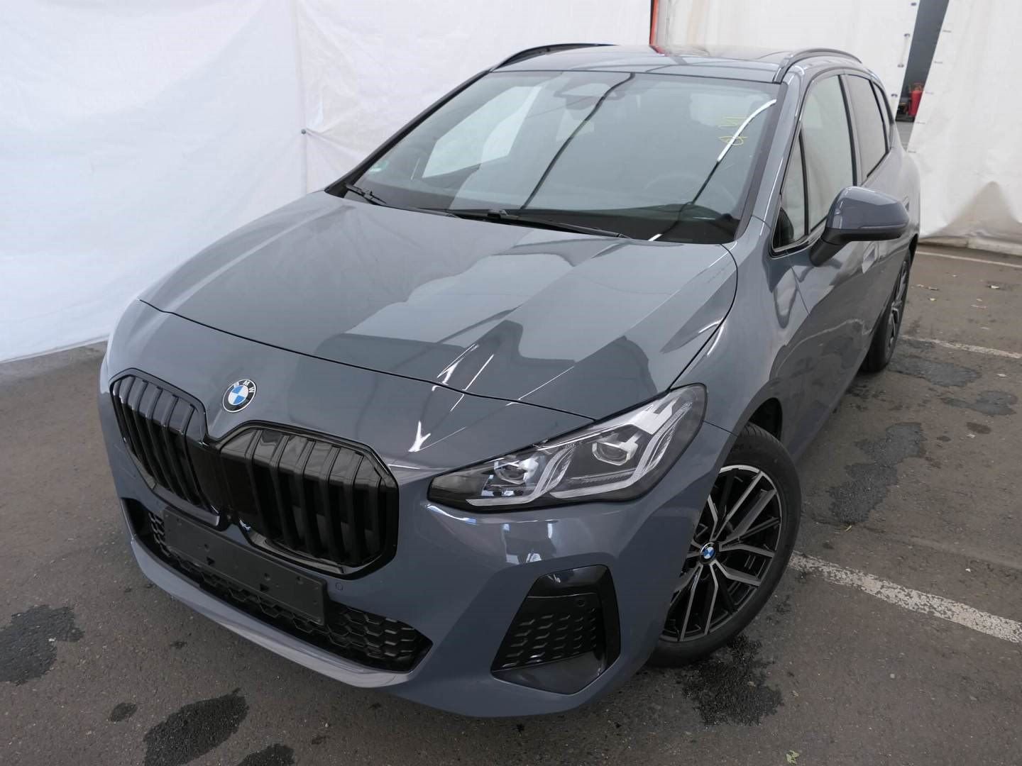 BMW 220i Active Tourer MSport Anhängerk. Harman K. P foto 2