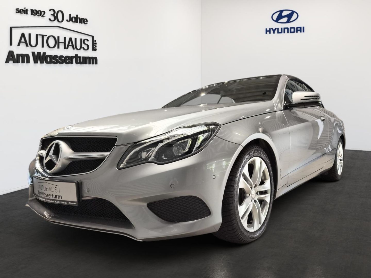 MERCEDES-BENZ E 200 Cabrio Automatik LEDER LED