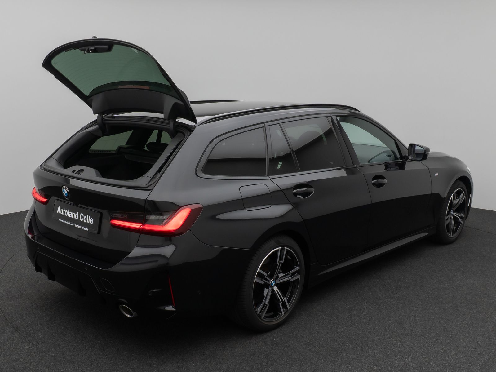 Fahrzeugabbildung BMW 318i M Sport Kamera HUD DAB HiFi Fernlichtassist