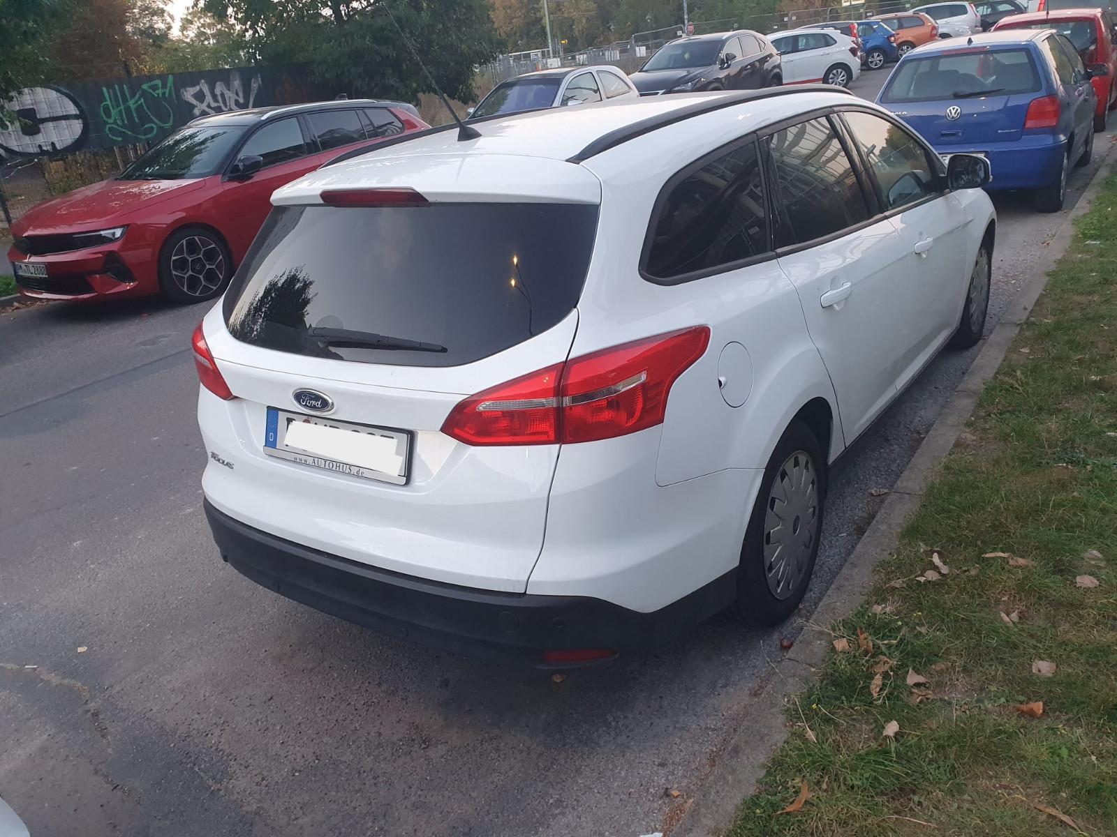 Ford Focus 2015 — вигляд ззаду