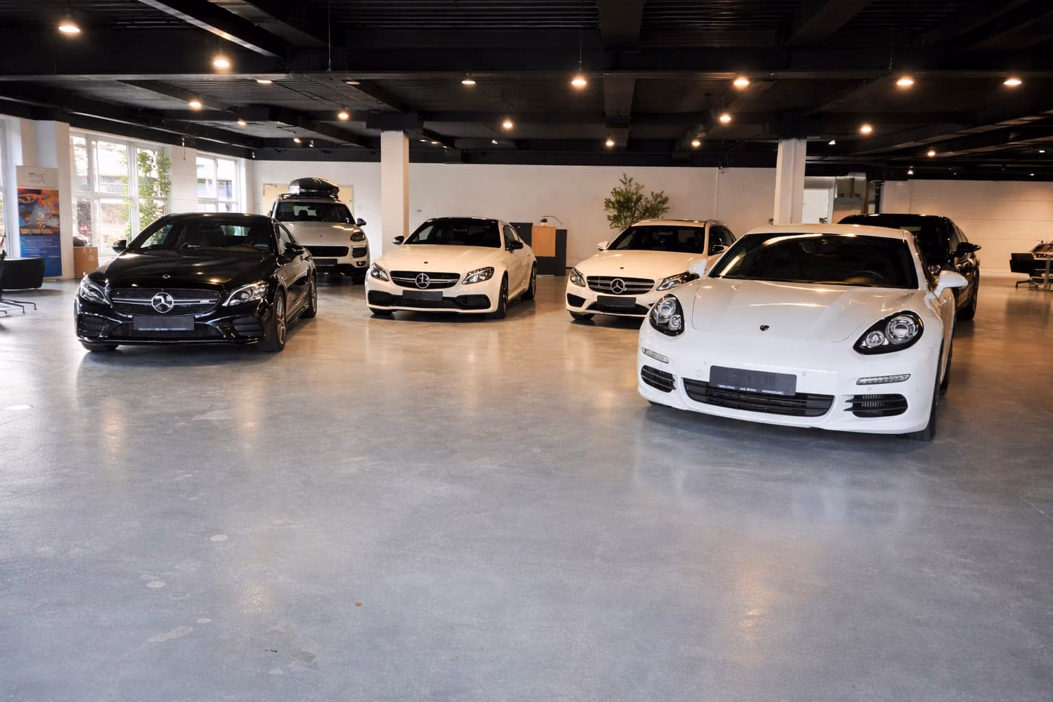 showroom-image-main
