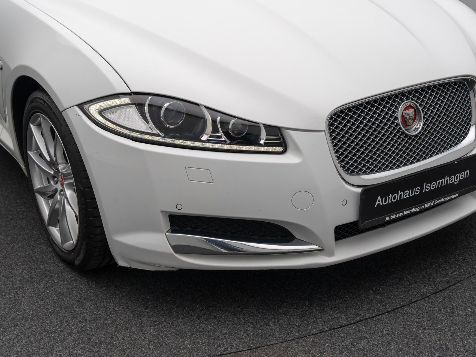 Fahrzeugabbildung Jaguar XF 2.2 Xenon Navi GSD Leder Touch Tempomat