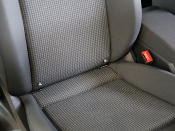 Volkswagen Caddy Maxi 2.0TDI NAVI KLIMA ACC STANDHZG AHK