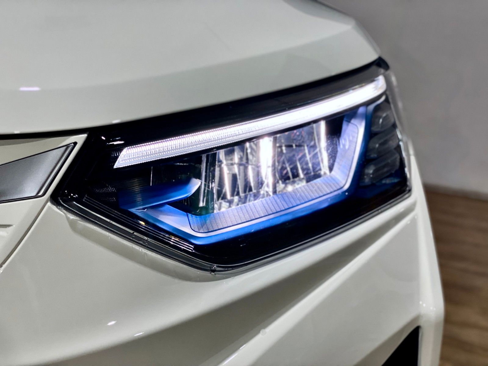 Fahrzeugabbildung Ssangyong Korando E-Motion Titanium*LED*Navi*Kamera*