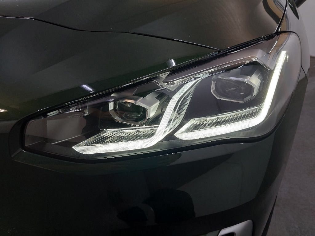 Fahrzeugabbildung BMW 223d xDr Active Tourer Luxury °ACC°HUD°PANO°360°