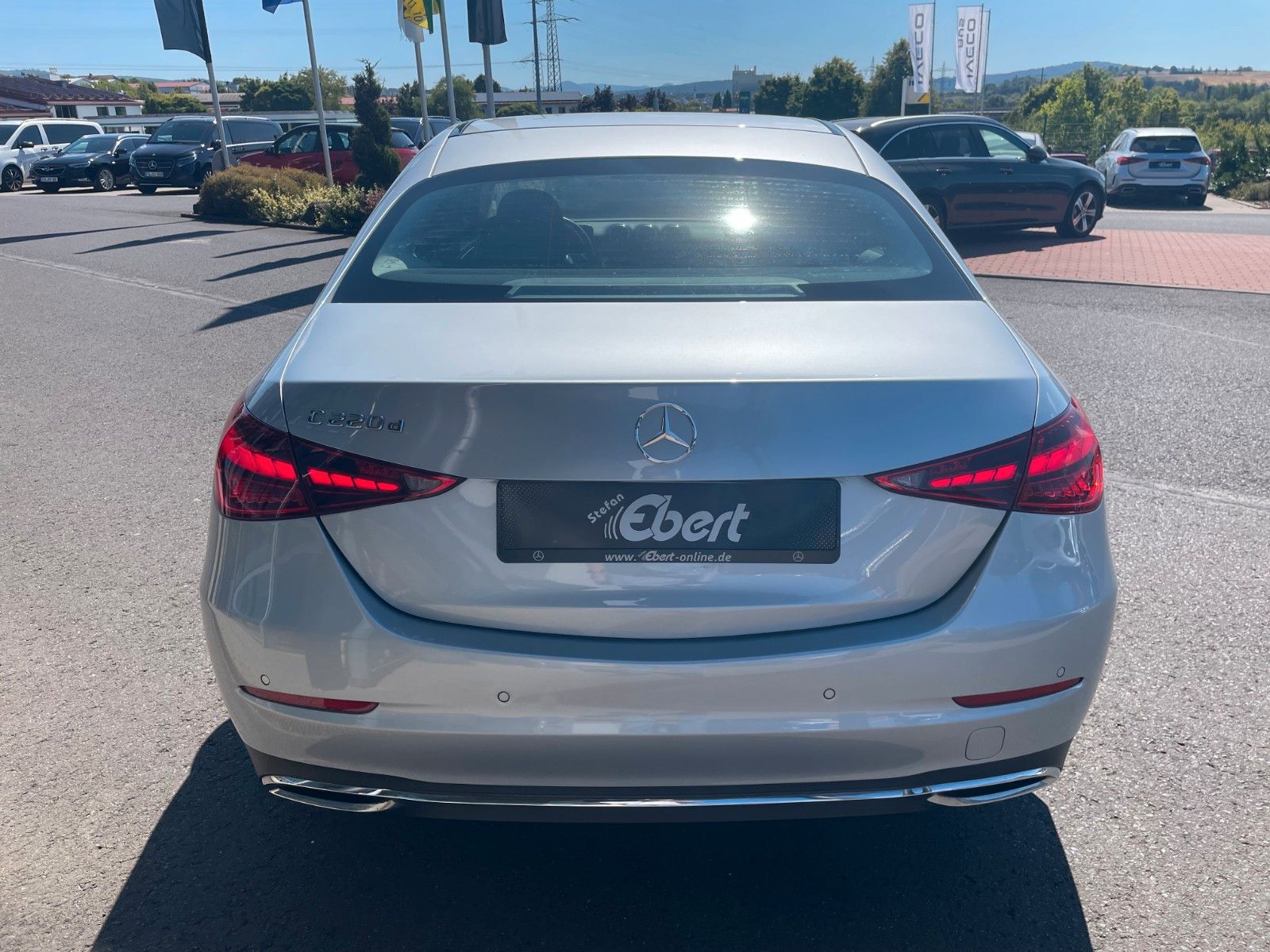 Fahrzeugabbildung Mercedes-Benz C 220 d AVANTGARDE R-Kamera+Carplay+TotW+Ambient