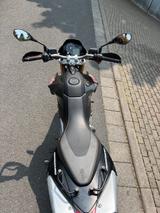 Aprilia Dorsoduro 750 | neue Pirelli Rosso III & Bremsen - SUPER MOTO