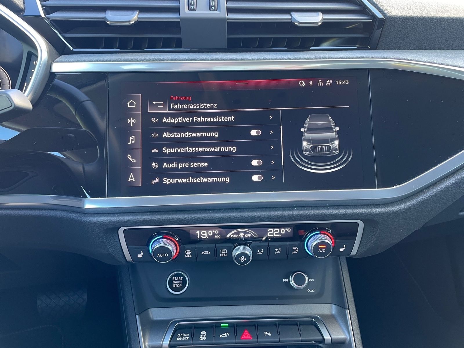 Audi Q3 45 TFSI e S-line Matrix Business TopView foto 18