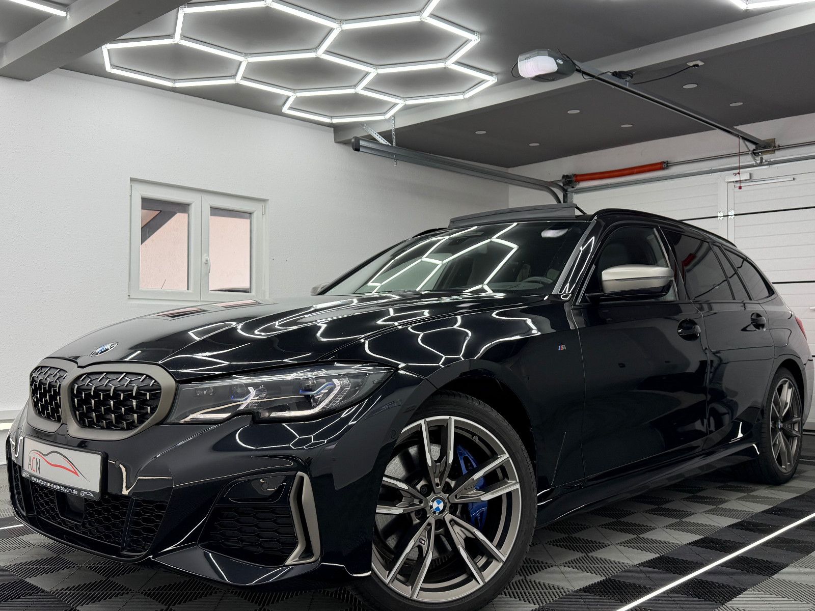 Fahrzeugabbildung BMW M340 i xDrive/PANO/HuD/H&K/VRTL/LASER/DE FZG
