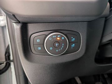 Ford Tourneo Courier Titanium AHK