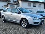 Ford Focus 1.8 Style Turnier Scheckheft SHZ PDC Klima - Ford Focus: Turnier Style