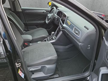 Fahrzeugabbildung Volkswagen T-Roc Style 1.5 TSI DSG IQ.Light AHK Klima Navi