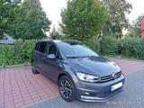 Volkswagen Touran 1.5 TSI JOIN 7 Sitzer - VW Touran von privat