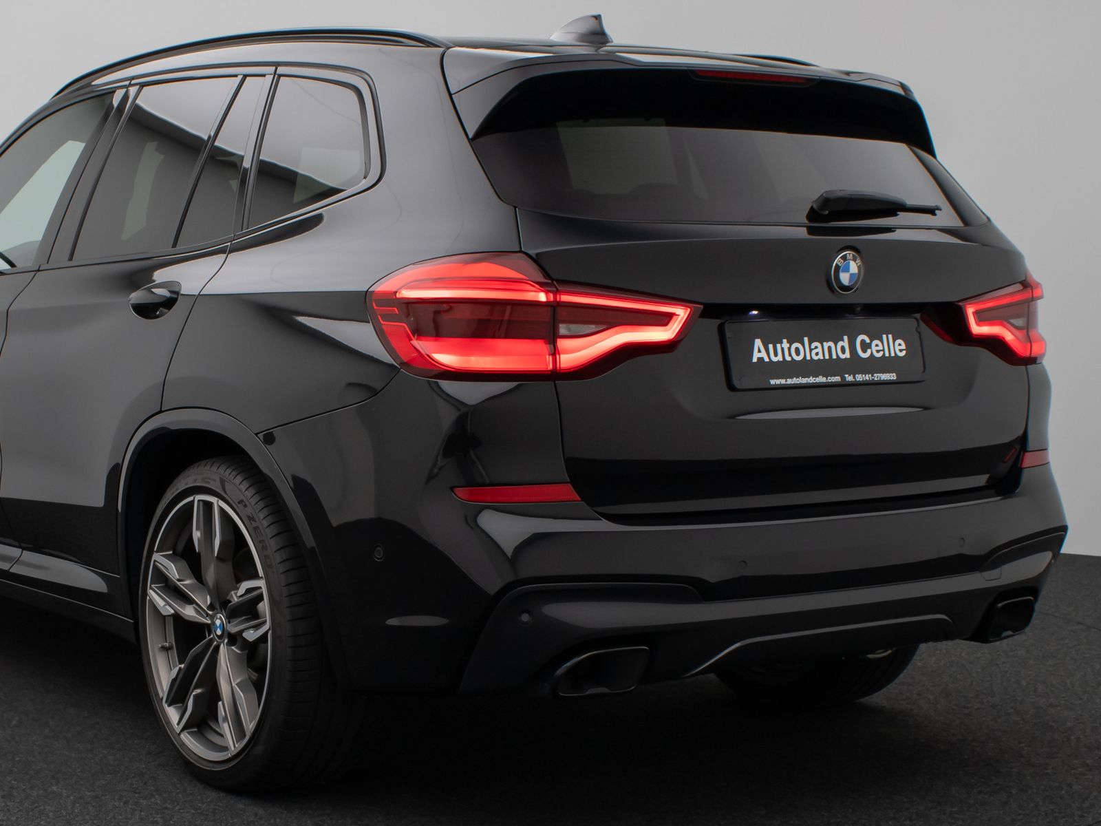 Fahrzeugabbildung BMW X3 M40d Panorama 360°HUD DAB H/K AHK Komfort 21"