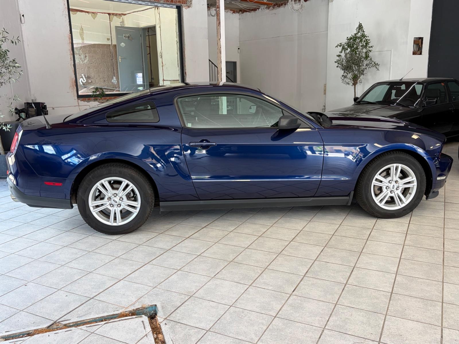 Ford Mustang 3.7 V6 305ch BVM - 2 ème main - Carnet entretien - CT récent - Régulateur