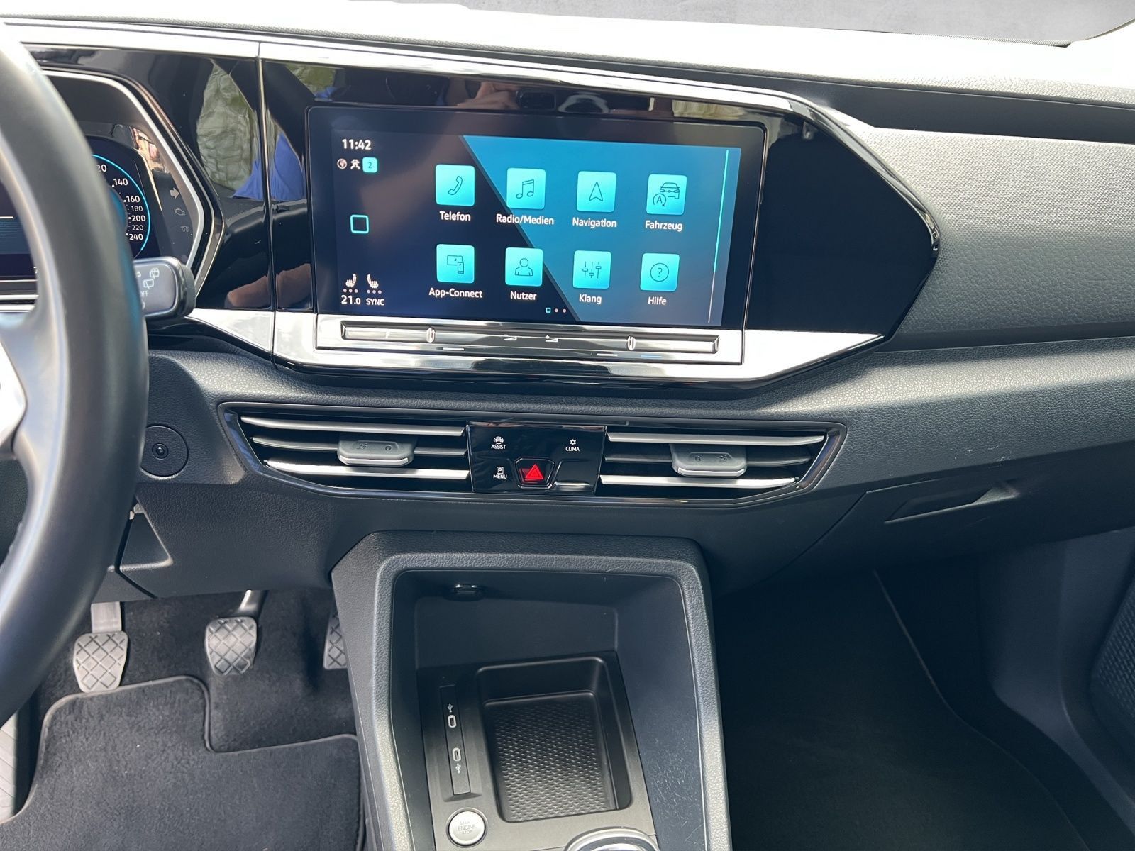 Caddy Move 2.0 TDI AHK*Navi*Pano*ACC*Kamera