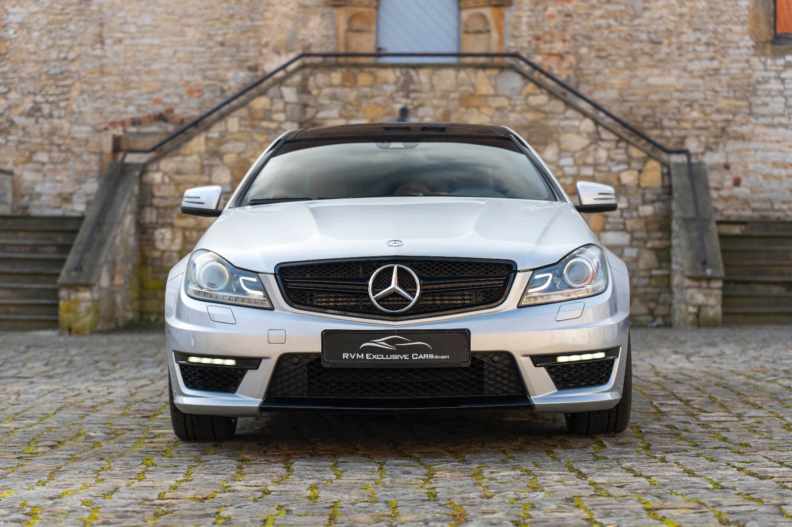 Fahrzeugabbildung Mercedes-Benz C 63 AMG Coupé Bixenon Kam Nav Pano Harman