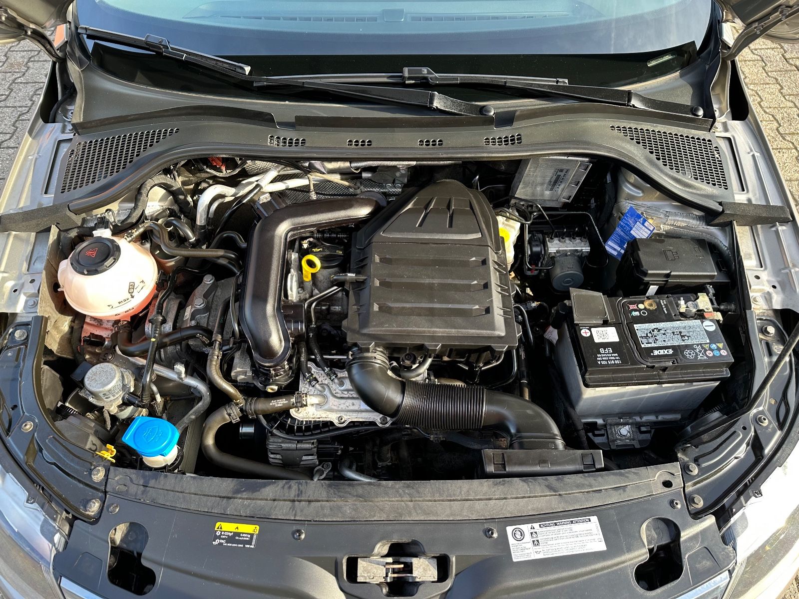 Fahrzeugabbildung SKODA Rapid Spaceback Cool Edition 1-HAND KLIMA PDC