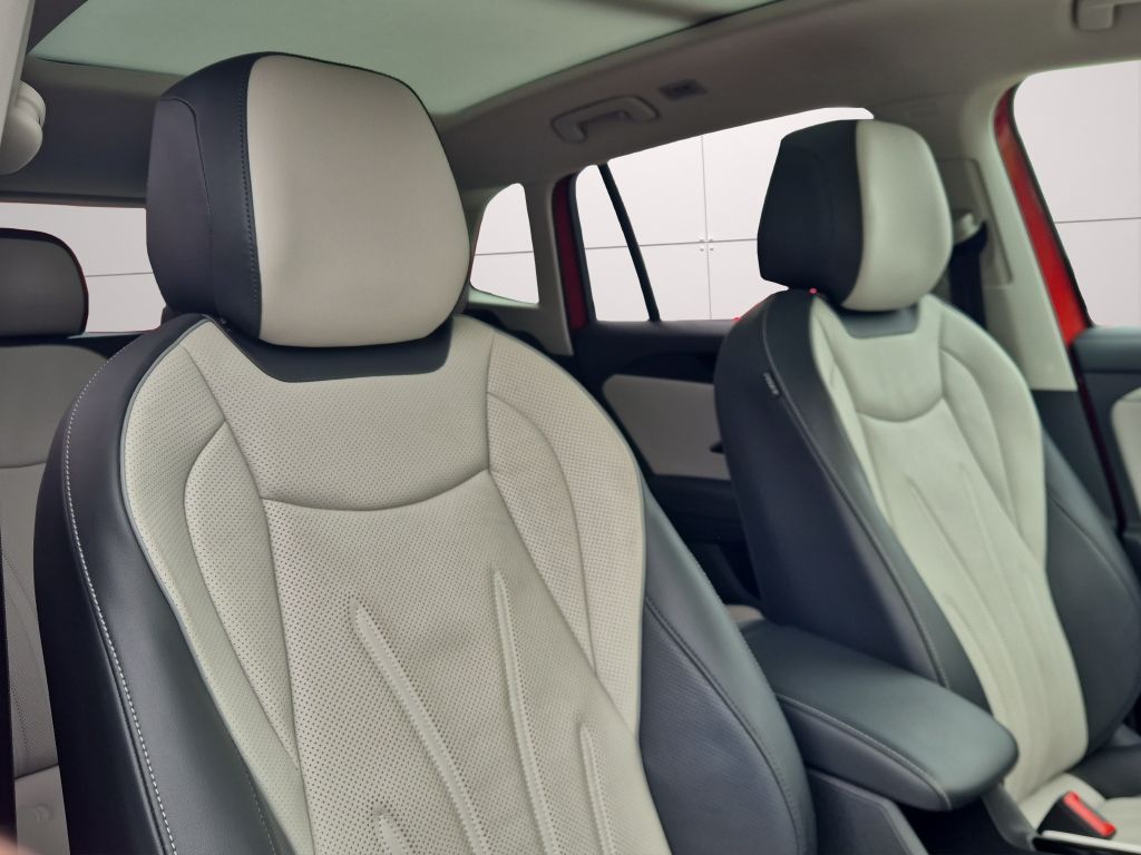 Volkswagen Tiguan 2.0 TDI SCR DSG Elegance foto 9