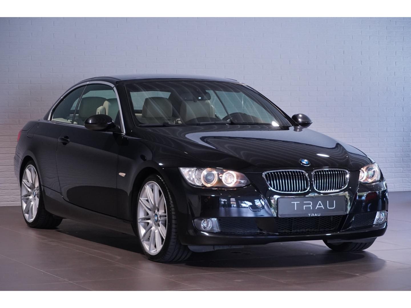 BMW 330 i Cabrio Memo Comfortpak. Leder 19''HIFI Key