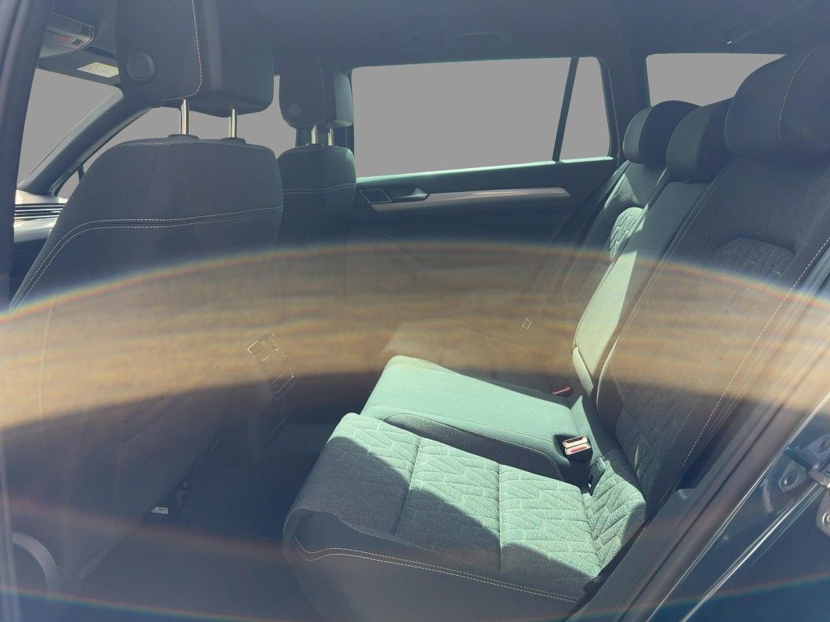 Volkswagen Passat Variant - Bild 8