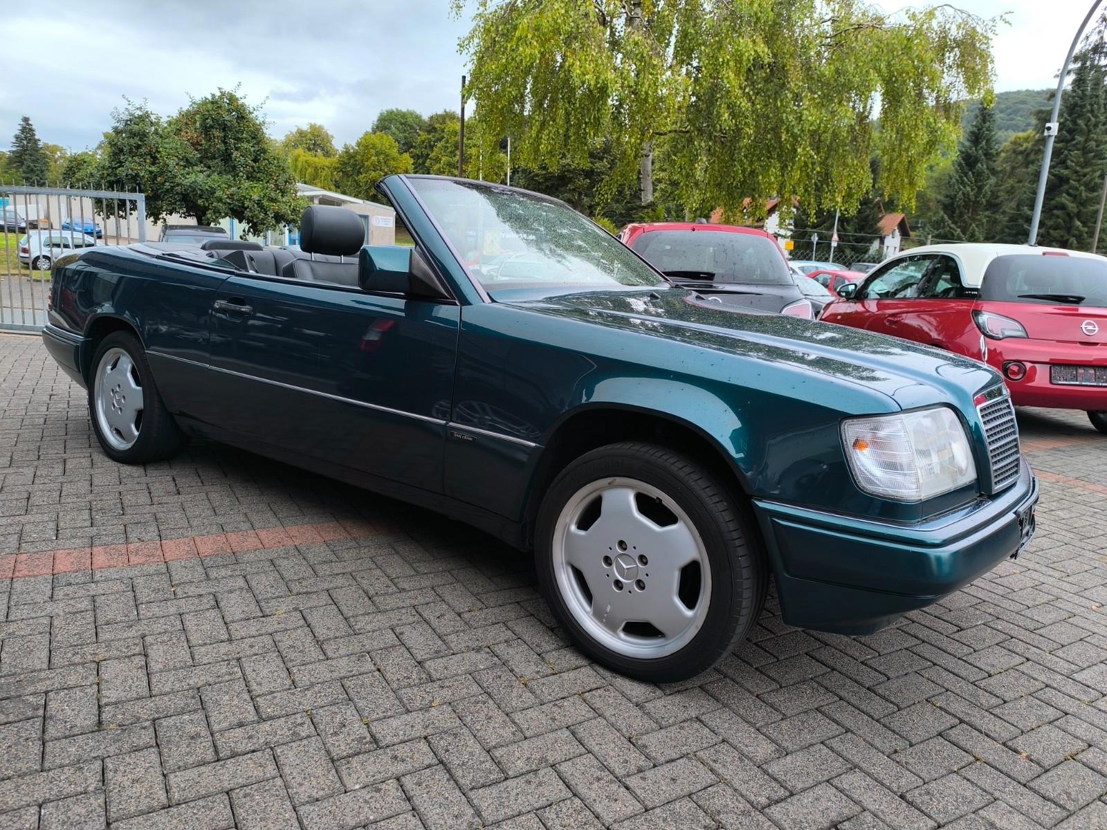 Mercedes-Benz E 200 Cabrio Final Edit. / Scheckheft  !!