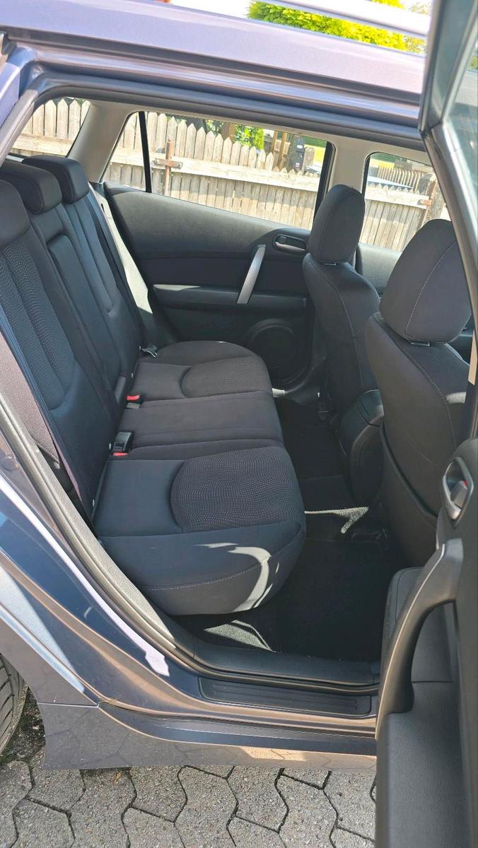 Mazda 2 2009 — photo 11