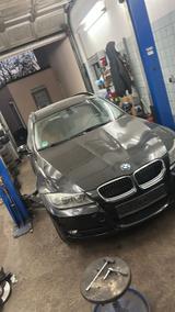 BMW E91 318d - BMW 318: E91 318d