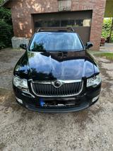 Skoda Superb 2.0 TDI, DSG, All Black - Skoda Superb aus 2010: Kombi