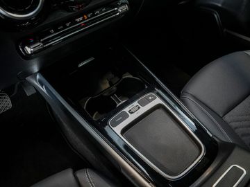 Mercedes GLB 180 - 12