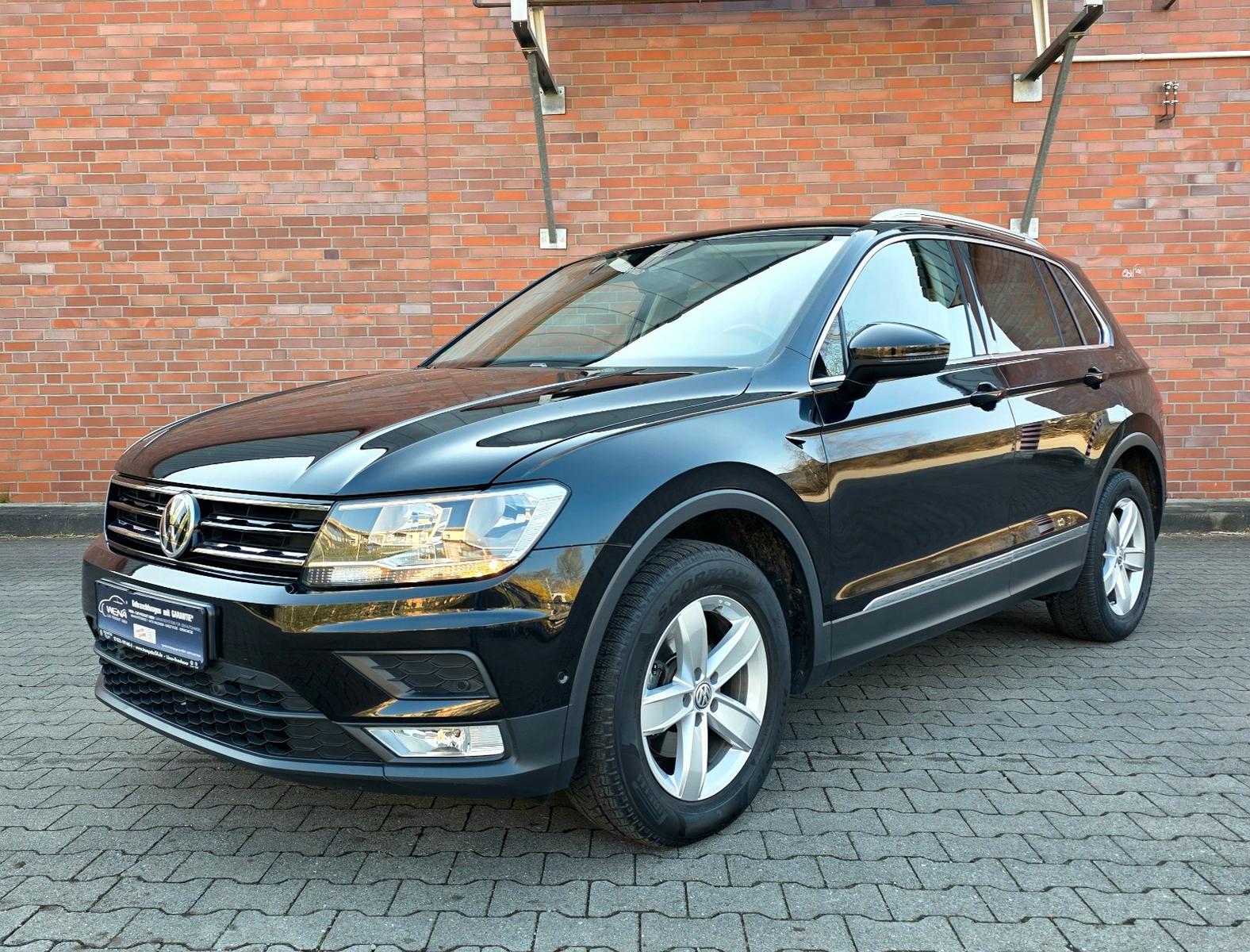Volkswagen Tiguan 4Motion // R-Kamera // Autom..