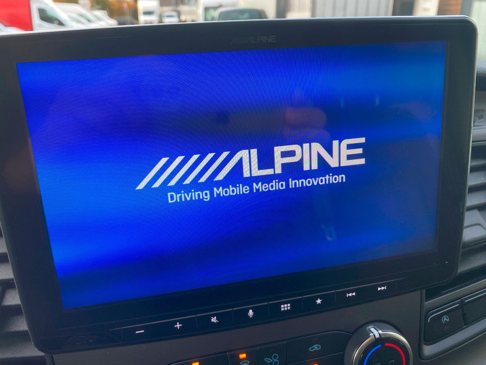 Fahrzeugabbildung Ford Transit Custom Kasten 300L2H2 Trend,AHK,GARANTIE