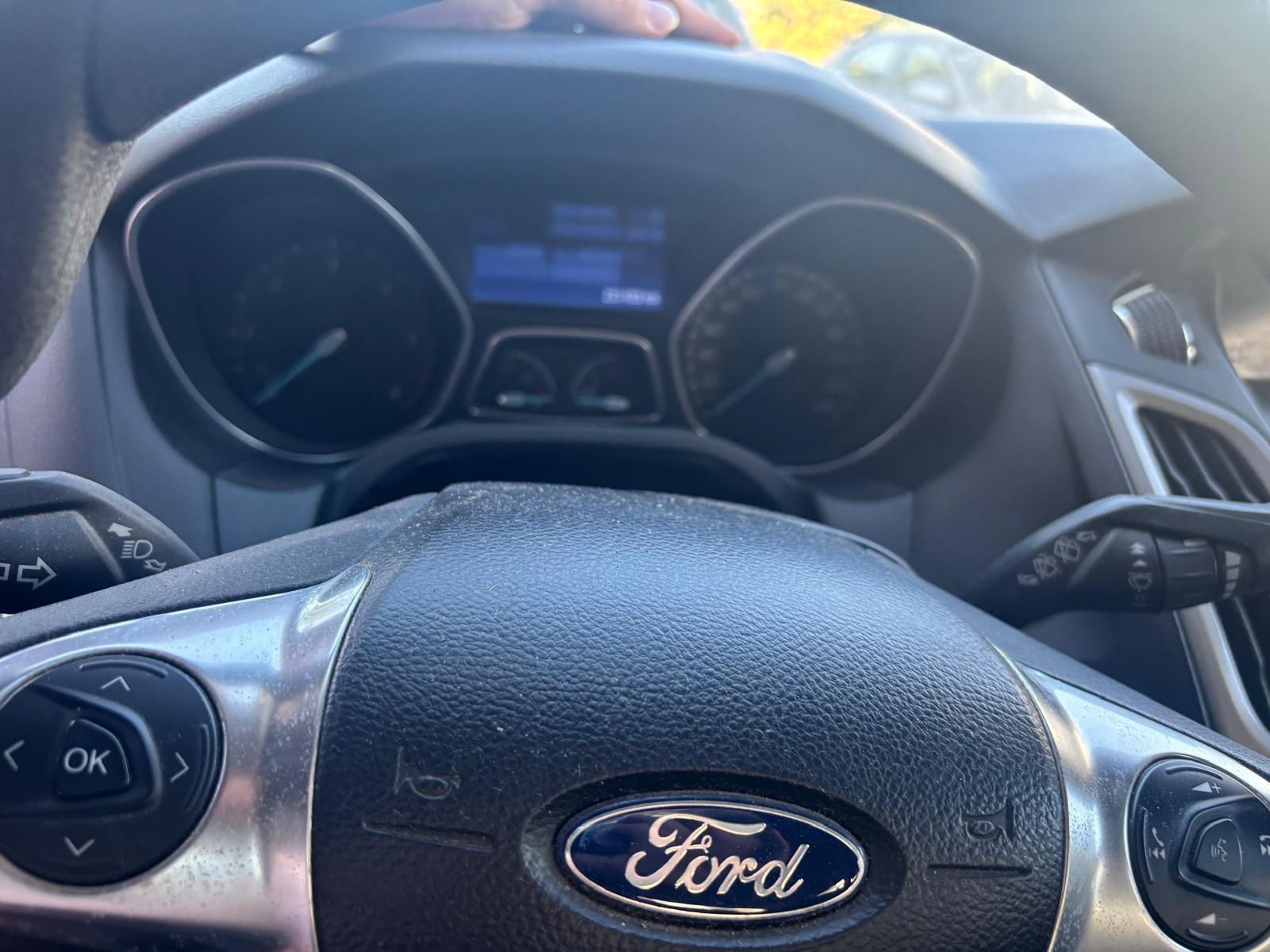 Ford Focus 2013 — photo 5
