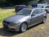 BMW 330d xDrive Touring   Pano+Leder+Navi Pr.+Top - BMW 330 aus 2010: 330xd