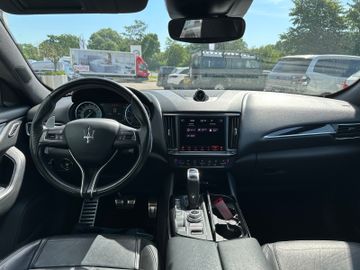 Fahrzeugabbildung Maserati Levante Q4 GranSport